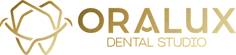 ORALUX Dental Studio, logo dorado